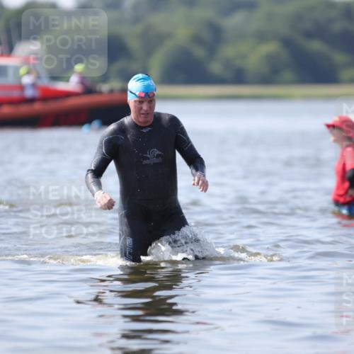 22.06.2025 - Viking Triathlon H.Heesch http://msf.ph/oto/8063052 22.06.2025 10:51:47 Schwimmen 169, 292 meine-sportfotos.de