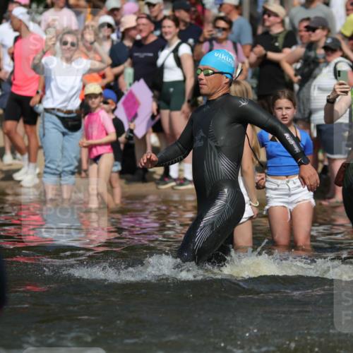 22.06.2025 - Viking Triathlon H.Heesch http://msf.ph/oto/8063063 22.06.2025 10:08:46 Schwimmen 136, 160, 234, 241, 303, 305, 356, 359, 459, 470, 471, 483, 634, 640, 656 meine-sportfotos.de