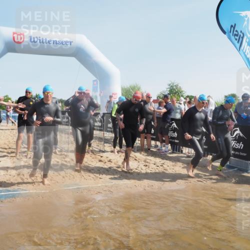 22.06.2025 - Viking Triathlon MichiJ http://msf.ph/oto/8063080 22.06.2025 10:08:41 Schwimmen 71, 136, 166, 234, 241, 246, 303, 305, 319, 356, 357, 459, 470, 471, 656 meine-sportfotos.de