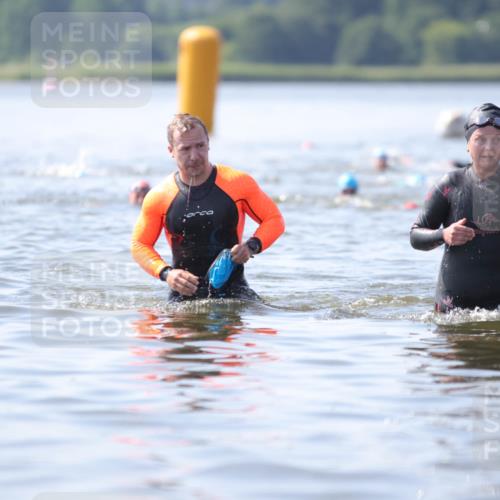 22.06.2025 - Viking Triathlon H.Heesch http://msf.ph/oto/8063082 22.06.2025 10:52:03 Schwimmen 169, 542 meine-sportfotos.de