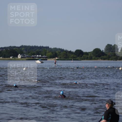 22.06.2025 - Viking Triathlon H.Heesch http://msf.ph/oto/8063117 22.06.2025 10:09:34 Schwimmen  meine-sportfotos.de