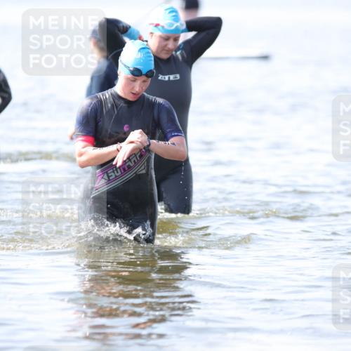 22.06.2025 - Viking Triathlon H.Heesch http://msf.ph/oto/8063151 22.06.2025 10:53:09 Schwimmen 165, 201, 319, 470, 640 meine-sportfotos.de