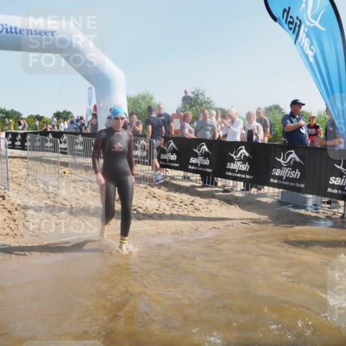 22.06.2025 - Viking Triathlon MichiJ http://msf.ph/oto/8063175 22.06.2025 10:08:50 Schwimmen 160, 234, 241, 356, 359, 405, 471, 483, 634, 640, 656 meine-sportfotos.de