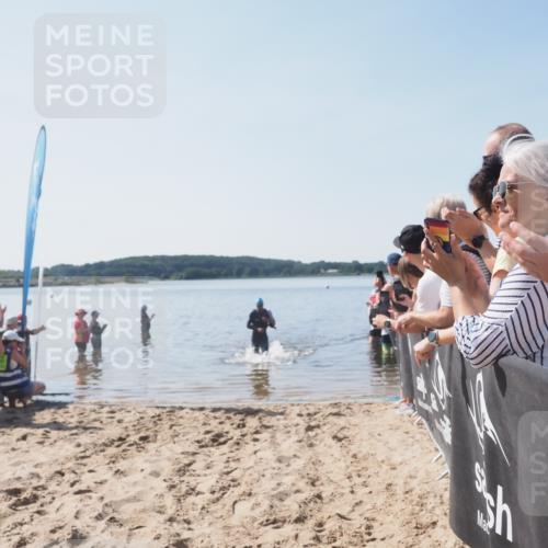 22.06.2025 - Viking Triathlon MichiJ http://msf.ph/oto/8063200 22.06.2025 10:22:48 Schwimmen 100 meine-sportfotos.de