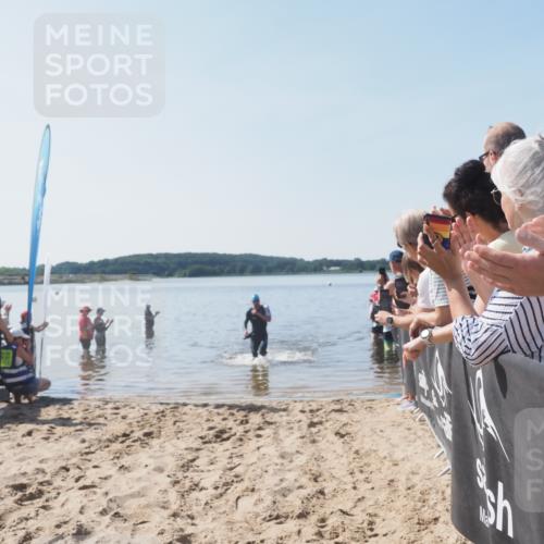 22.06.2025 - Viking Triathlon MichiJ http://msf.ph/oto/8063201 22.06.2025 10:22:49 Schwimmen 100 meine-sportfotos.de