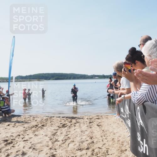 22.06.2025 - Viking Triathlon MichiJ http://msf.ph/oto/8063203 22.06.2025 10:22:49 Schwimmen 100 meine-sportfotos.de