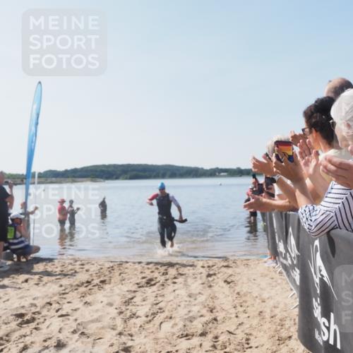22.06.2025 - Viking Triathlon MichiJ http://msf.ph/oto/8063218 22.06.2025 10:22:51 Schwimmen 100 meine-sportfotos.de