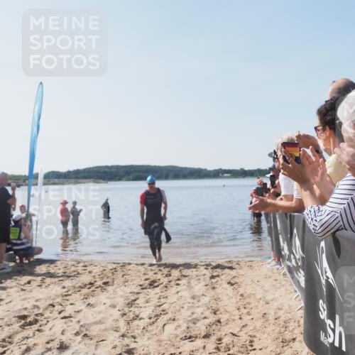 22.06.2025 - Viking Triathlon MichiJ http://msf.ph/oto/8063224 22.06.2025 10:22:52 Schwimmen 100 meine-sportfotos.de