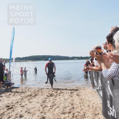 22.06.2025 - Viking Triathlon MichiJ http://msf.ph/oto/8063225 22.06.2025 10:22:52 Schwimmen 100 meine-sportfotos.de