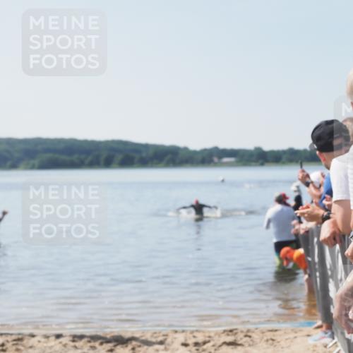 22.06.2025 - Viking Triathlon MichiJ http://msf.ph/oto/8063244 22.06.2025 10:24:02 Schwimmen 609 meine-sportfotos.de