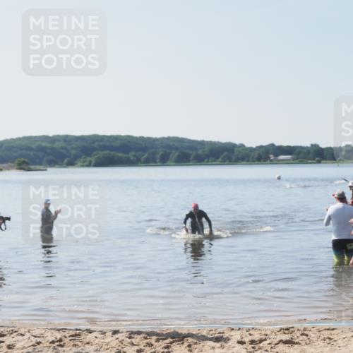 22.06.2025 - Viking Triathlon MichiJ http://msf.ph/oto/8063278 22.06.2025 10:24:08 Schwimmen 609 meine-sportfotos.de