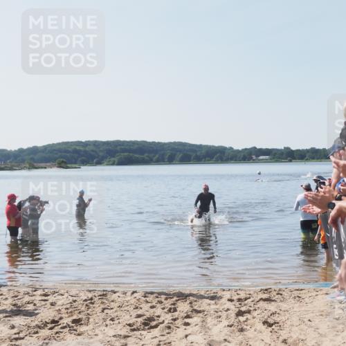 22.06.2025 - Viking Triathlon MichiJ http://msf.ph/oto/8063284 22.06.2025 10:24:10 Schwimmen 609 meine-sportfotos.de