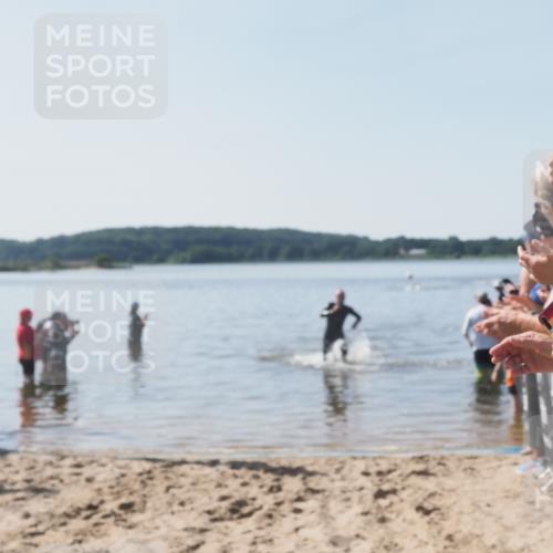 22.06.2025 - Viking Triathlon MichiJ http://msf.ph/oto/8063288 22.06.2025 10:24:11 Schwimmen 609 meine-sportfotos.de