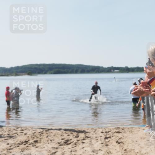 22.06.2025 - Viking Triathlon MichiJ http://msf.ph/oto/8063290 22.06.2025 10:24:11 Schwimmen 609 meine-sportfotos.de