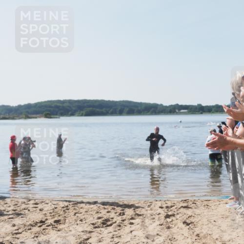 22.06.2025 - Viking Triathlon MichiJ http://msf.ph/oto/8063293 22.06.2025 10:24:11 Schwimmen 609 meine-sportfotos.de