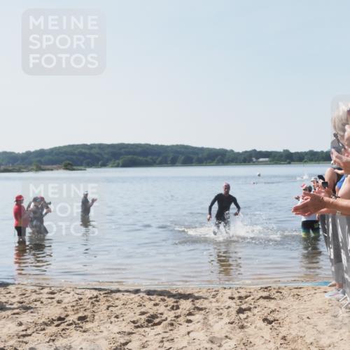 22.06.2025 - Viking Triathlon MichiJ http://msf.ph/oto/8063294 22.06.2025 10:24:12 Schwimmen 609 meine-sportfotos.de