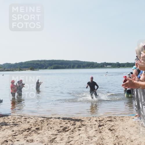 22.06.2025 - Viking Triathlon MichiJ http://msf.ph/oto/8063296 22.06.2025 10:24:12 Schwimmen 609 meine-sportfotos.de