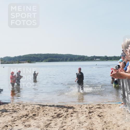 22.06.2025 - Viking Triathlon MichiJ http://msf.ph/oto/8063301 22.06.2025 10:24:13 Schwimmen 609 meine-sportfotos.de