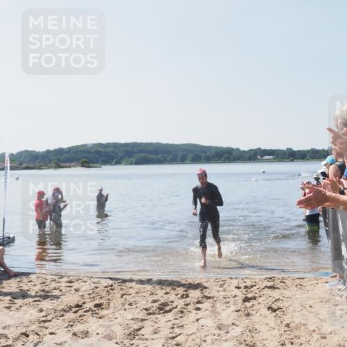 22.06.2025 - Viking Triathlon MichiJ http://msf.ph/oto/8063306 22.06.2025 10:24:13 Schwimmen 609 meine-sportfotos.de