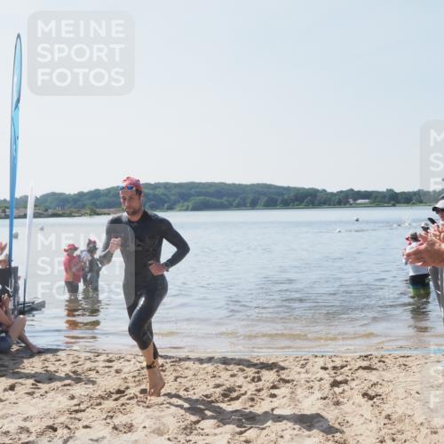 22.06.2025 - Viking Triathlon MichiJ http://msf.ph/oto/8063320 22.06.2025 10:24:15 Schwimmen 609 meine-sportfotos.de