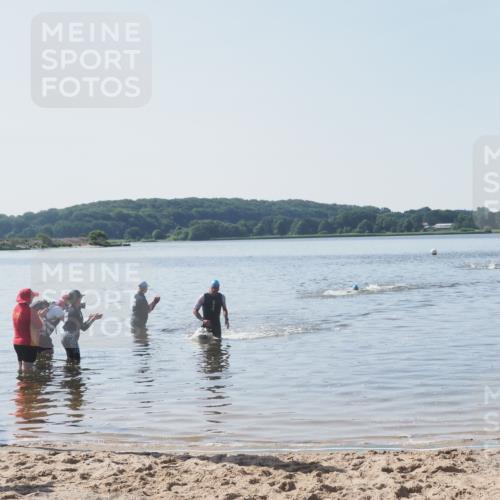 22.06.2025 - Viking Triathlon MichiJ http://msf.ph/oto/8063372 22.06.2025 10:24:48 Schwimmen 4, 329 meine-sportfotos.de