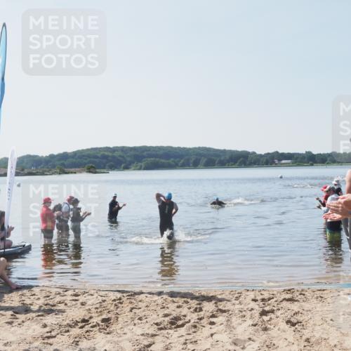 22.06.2025 - Viking Triathlon MichiJ http://msf.ph/oto/8063393 22.06.2025 10:24:52 Schwimmen 4, 329, 521 meine-sportfotos.de