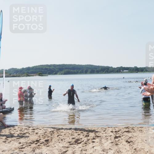 22.06.2025 - Viking Triathlon MichiJ http://msf.ph/oto/8063405 22.06.2025 10:24:53 Schwimmen 4, 329, 521 meine-sportfotos.de