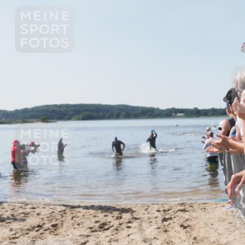 22.06.2025 - Viking Triathlon MichiJ http://msf.ph/oto/8063456 22.06.2025 10:24:59 Schwimmen 4, 521 meine-sportfotos.de