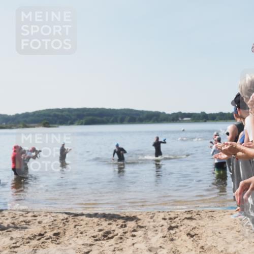22.06.2025 - Viking Triathlon MichiJ http://msf.ph/oto/8063460 22.06.2025 10:24:59 Schwimmen 4, 521 meine-sportfotos.de