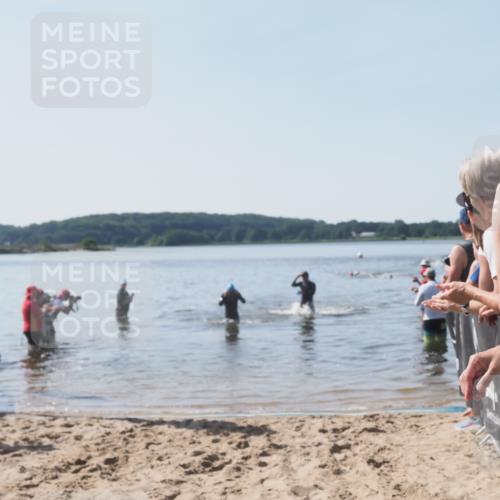 22.06.2025 - Viking Triathlon MichiJ http://msf.ph/oto/8063463 22.06.2025 10:25:00 Schwimmen 4, 521 meine-sportfotos.de