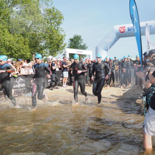 22.06.2025 - Viking Triathlon KatJ http://msf.ph/oto/8063479 22.06.2025 10:02:44 Schwimmen 98, 114, 161, 264, 323, 366, 427, 429, 430, 486, 552 meine-sportfotos.de