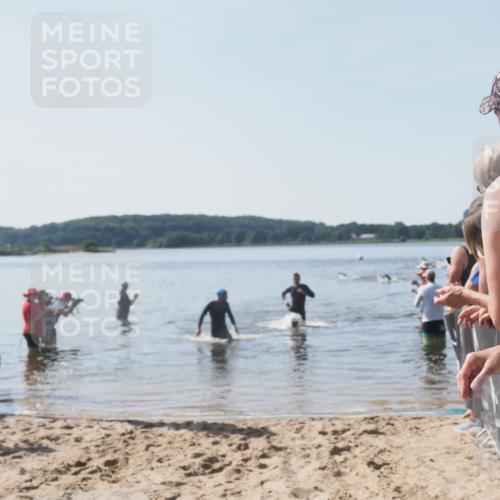 22.06.2025 - Viking Triathlon MichiJ http://msf.ph/oto/8063481 22.06.2025 10:25:02 Schwimmen 4, 521 meine-sportfotos.de