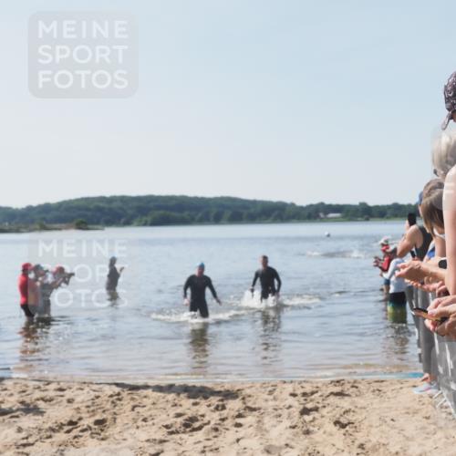 22.06.2025 - Viking Triathlon MichiJ http://msf.ph/oto/8063491 22.06.2025 10:25:03 Schwimmen 4, 521 meine-sportfotos.de