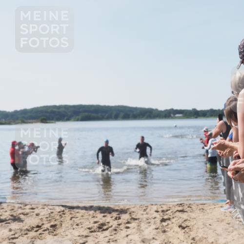 22.06.2025 - Viking Triathlon MichiJ http://msf.ph/oto/8063492 22.06.2025 10:25:03 Schwimmen 4, 521 meine-sportfotos.de