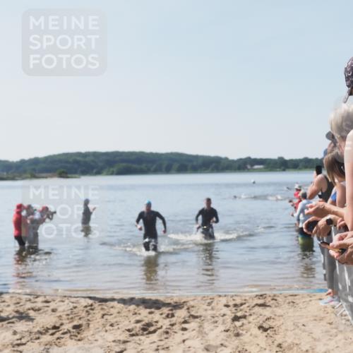 22.06.2025 - Viking Triathlon MichiJ http://msf.ph/oto/8063495 22.06.2025 10:25:04 Schwimmen 4, 521 meine-sportfotos.de