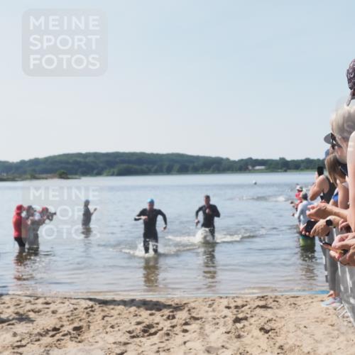 22.06.2025 - Viking Triathlon MichiJ http://msf.ph/oto/8063497 22.06.2025 10:25:04 Schwimmen 4, 521 meine-sportfotos.de