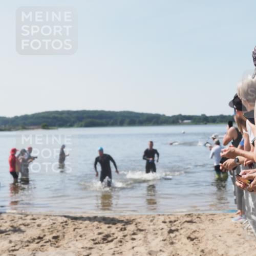22.06.2025 - Viking Triathlon MichiJ http://msf.ph/oto/8063502 22.06.2025 10:25:04 Schwimmen 4, 521 meine-sportfotos.de