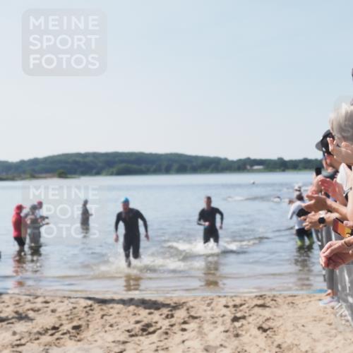 22.06.2025 - Viking Triathlon MichiJ http://msf.ph/oto/8063508 22.06.2025 10:25:05 Schwimmen 4, 521 meine-sportfotos.de