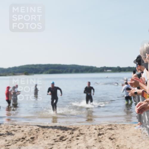 22.06.2025 - Viking Triathlon MichiJ http://msf.ph/oto/8063510 22.06.2025 10:25:05 Schwimmen 4, 521 meine-sportfotos.de