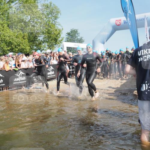 22.06.2025 - Viking Triathlon KatJ http://msf.ph/oto/8063512 22.06.2025 10:02:49 Schwimmen 5, 40, 43, 98, 164, 323, 340, 366, 427, 429, 430, 486, 548, 552, 554, 608 meine-sportfotos.de