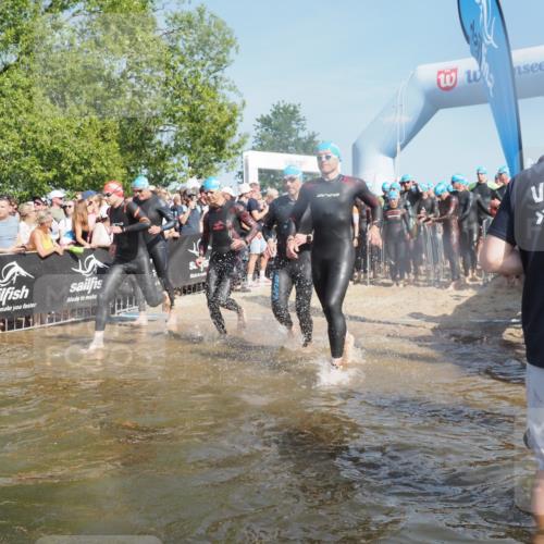 22.06.2025 - Viking Triathlon KatJ http://msf.ph/oto/8063515 22.06.2025 10:02:49 Schwimmen 5, 40, 43, 98, 164, 323, 340, 366, 427, 429, 430, 486, 548, 552, 554, 608 meine-sportfotos.de