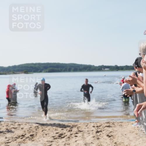 22.06.2025 - Viking Triathlon MichiJ http://msf.ph/oto/8063518 22.06.2025 10:25:06 Schwimmen 4, 521 meine-sportfotos.de