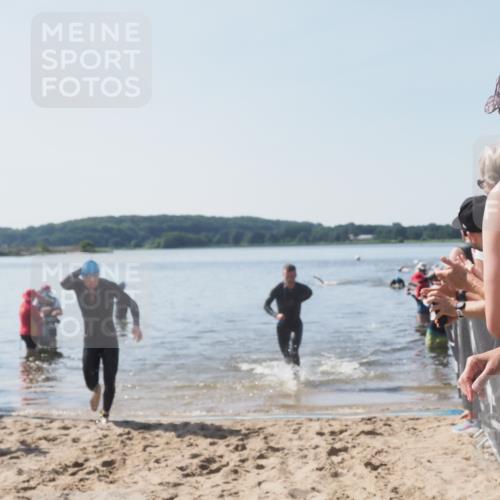 22.06.2025 - Viking Triathlon MichiJ http://msf.ph/oto/8063524 22.06.2025 10:25:07 Schwimmen 4, 521 meine-sportfotos.de
