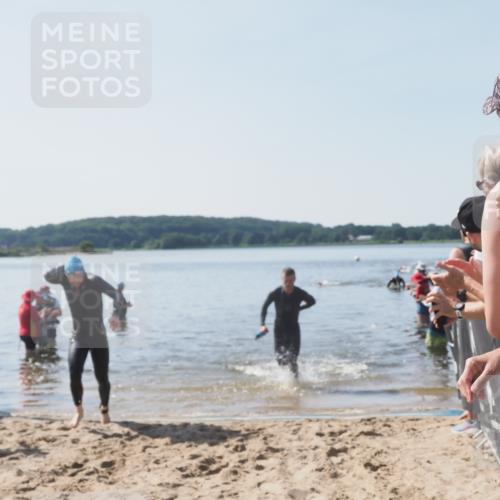 22.06.2025 - Viking Triathlon MichiJ http://msf.ph/oto/8063526 22.06.2025 10:25:07 Schwimmen 4, 521 meine-sportfotos.de