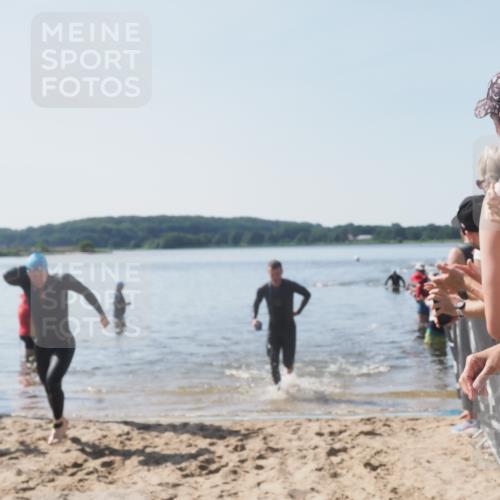 22.06.2025 - Viking Triathlon MichiJ http://msf.ph/oto/8063528 22.06.2025 10:25:07 Schwimmen 4, 521 meine-sportfotos.de