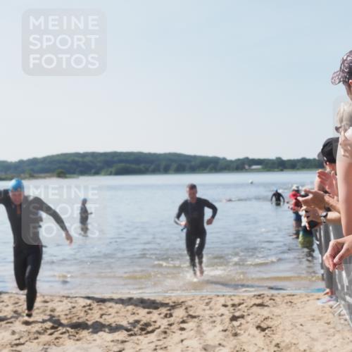 22.06.2025 - Viking Triathlon MichiJ http://msf.ph/oto/8063529 22.06.2025 10:25:07 Schwimmen 4, 521 meine-sportfotos.de