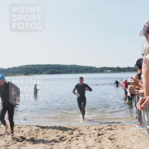 22.06.2025 - Viking Triathlon MichiJ http://msf.ph/oto/8063531 22.06.2025 10:25:07 Schwimmen 4, 521 meine-sportfotos.de