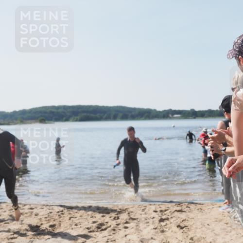 22.06.2025 - Viking Triathlon MichiJ http://msf.ph/oto/8063532 22.06.2025 10:25:08 Schwimmen 4, 521 meine-sportfotos.de
