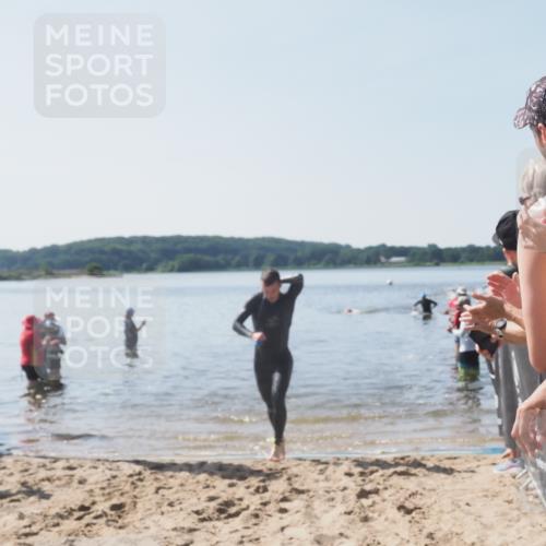 22.06.2025 - Viking Triathlon MichiJ http://msf.ph/oto/8063536 22.06.2025 10:25:08 Schwimmen 4, 521 meine-sportfotos.de