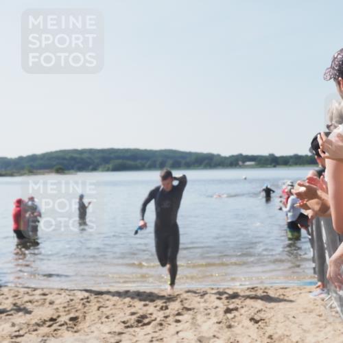 22.06.2025 - Viking Triathlon MichiJ http://msf.ph/oto/8063538 22.06.2025 10:25:08 Schwimmen 4, 521 meine-sportfotos.de